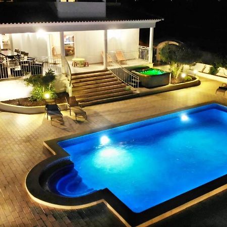 Sunset Villa By Laranjal Rentals Olhos de Agua  Exterior photo