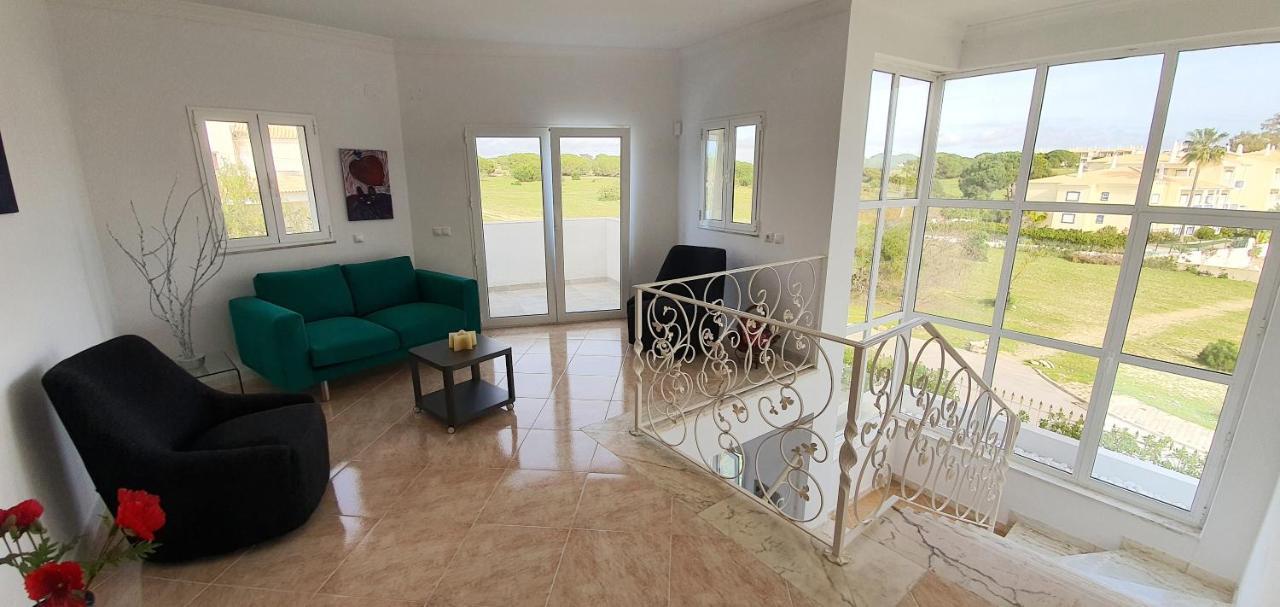 Sunset Villa By Laranjal Rentals Olhos de Agua  Exterior photo